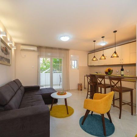 Apartmani Tref Petrovac Екстер'єр фото