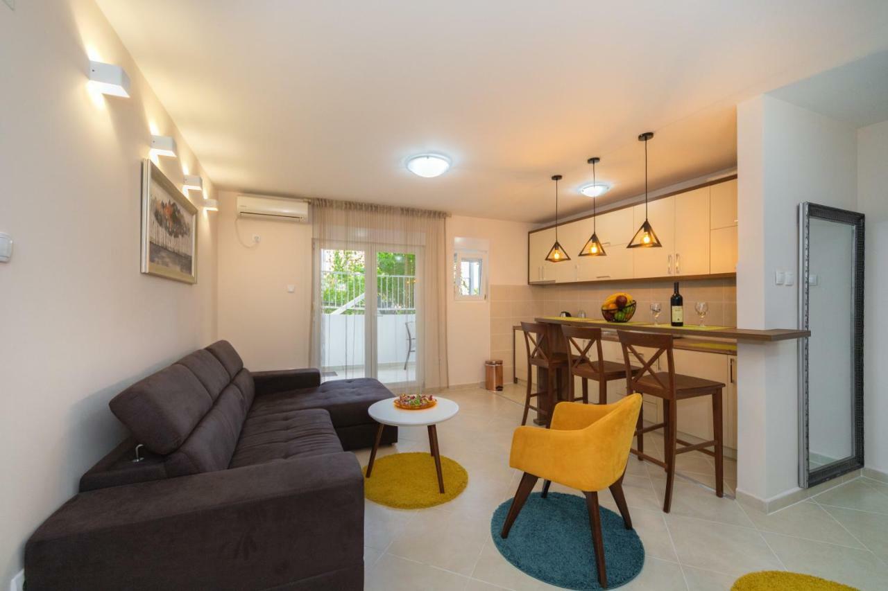 Apartmani Tref Petrovac Екстер'єр фото