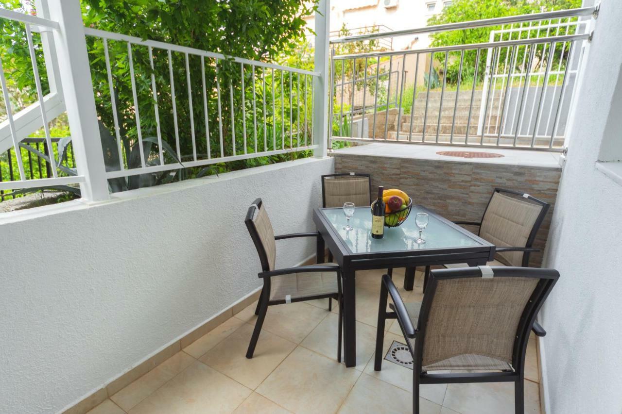 Apartmani Tref Petrovac Екстер'єр фото