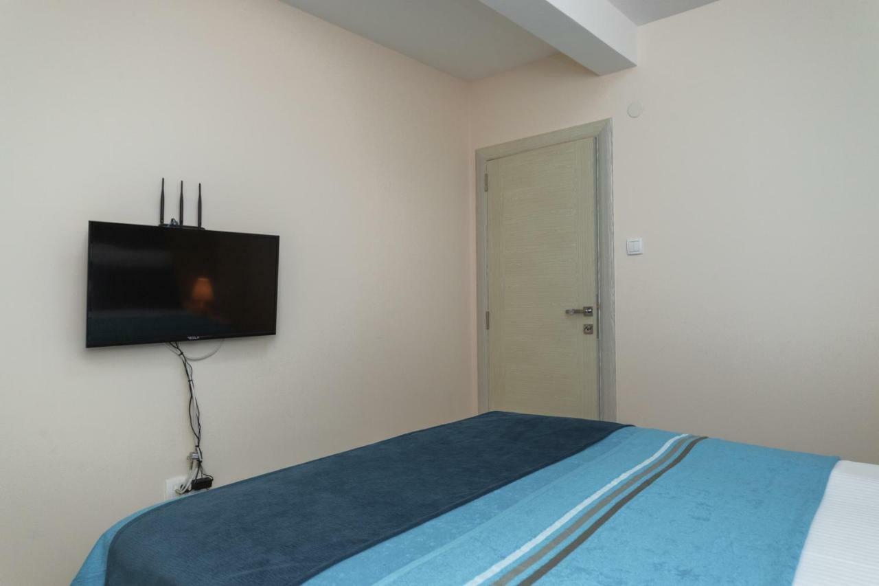 Apartmani Tref Petrovac Екстер'єр фото