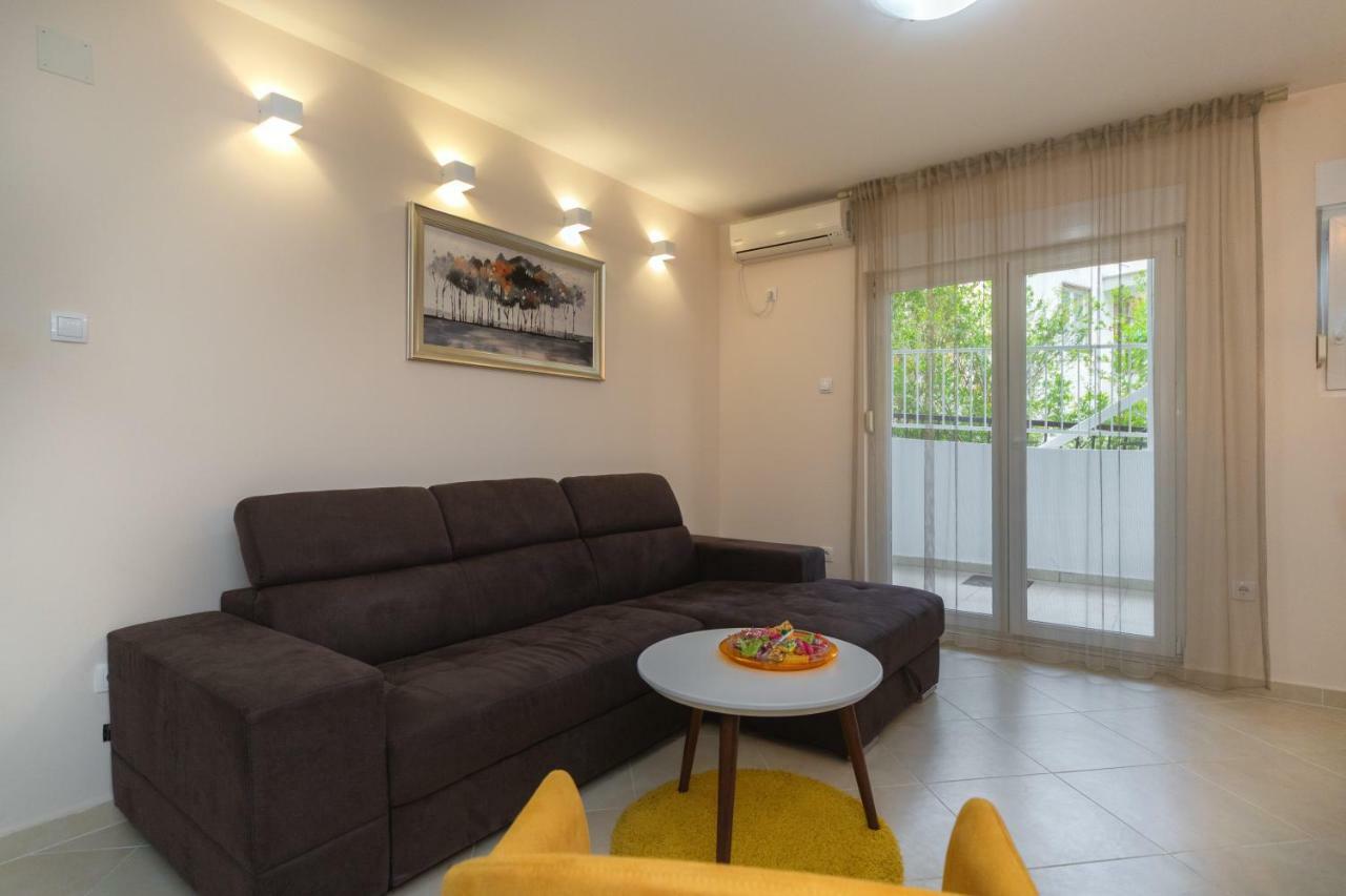 Apartmani Tref Petrovac Екстер'єр фото